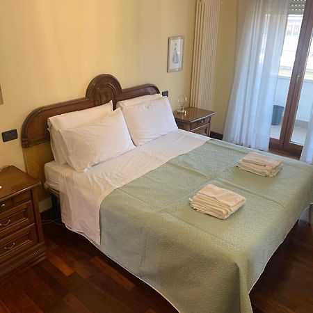 Appia Nuova Lucrezia Apartment 罗马 外观 照片